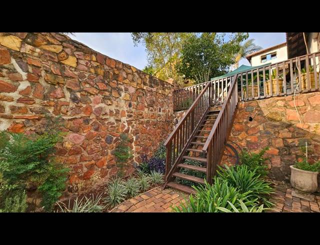 3 BEDROOM HOUSE FOR SALE IN MORELETAPARK